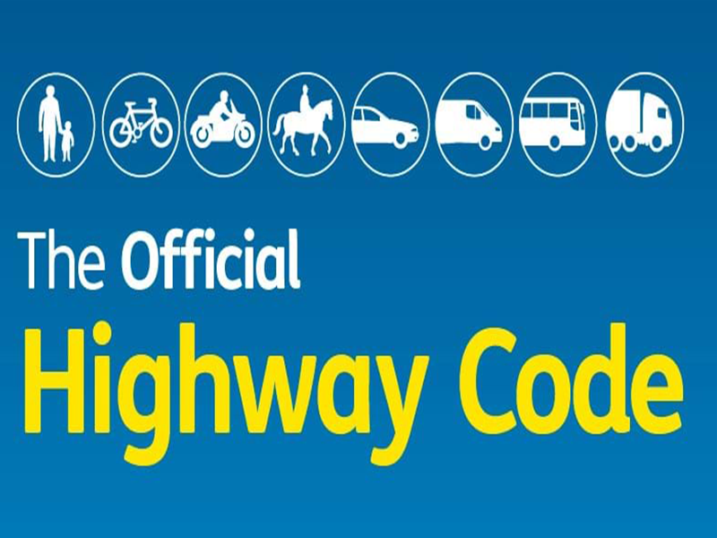 4)the Official Highway Code Uk 800x600